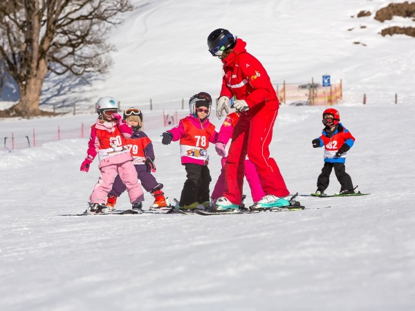 Skikurs im Club Pingo ab 3 Jahren